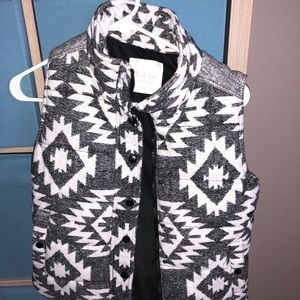 ALTAR’D STATE VEST!!!❤️